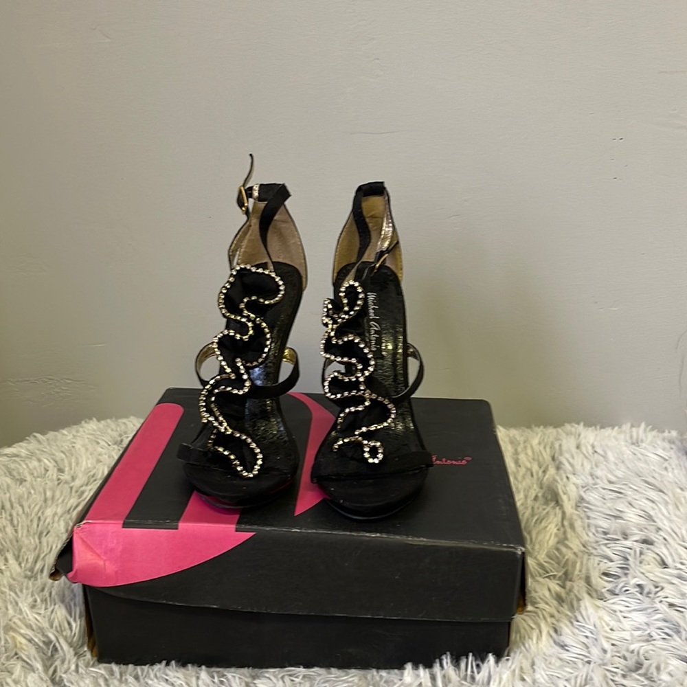 Michael Antonio black high heels sandals size 6